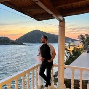 Meet your Posher, Fırat